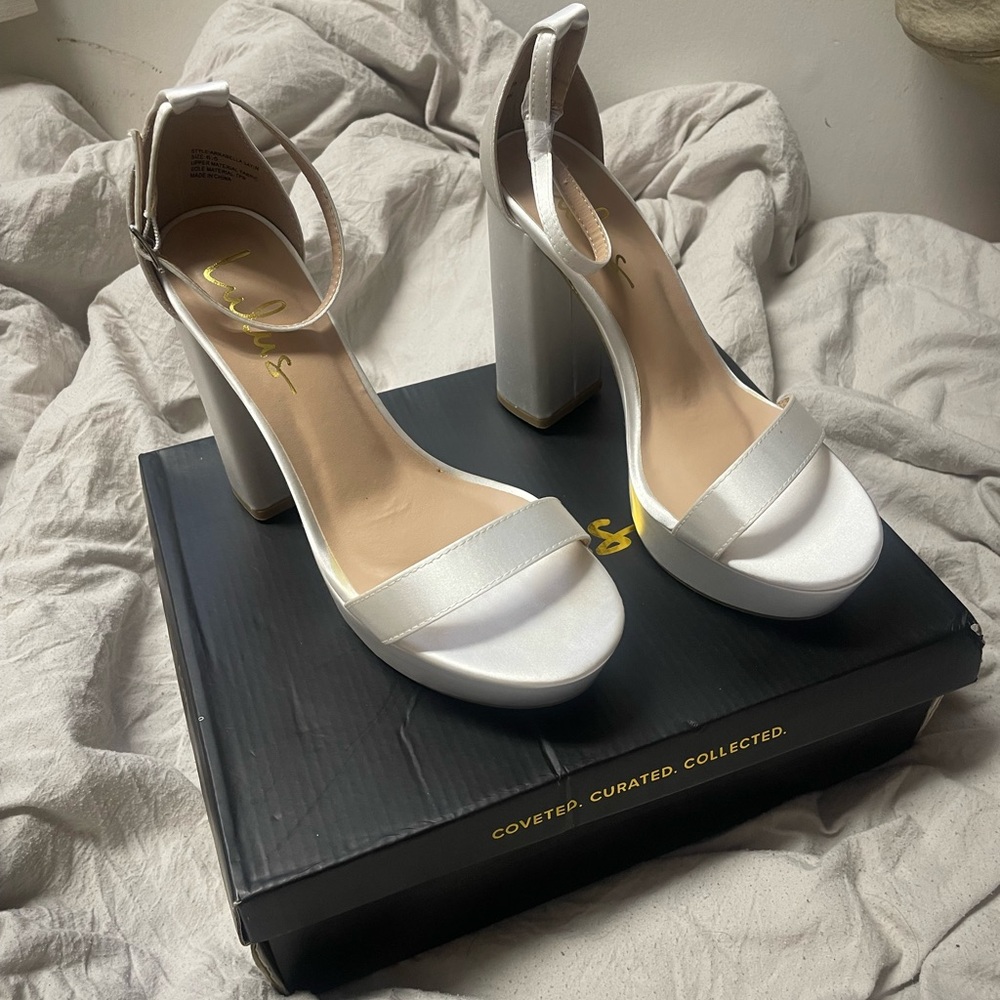 Lulu’s Arrabella High Heels in Ivory Sz 6.5